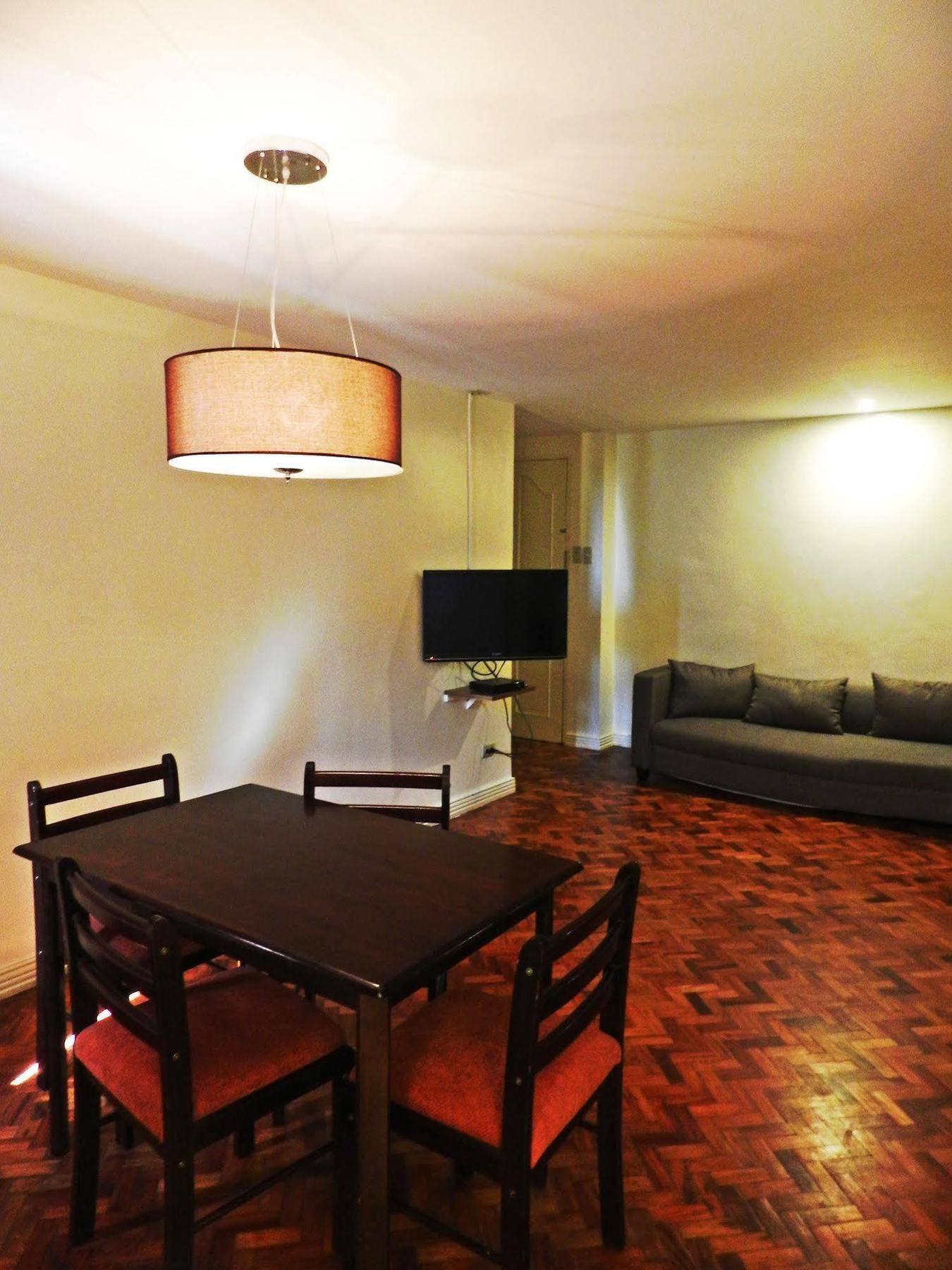 Salcedo Suites Макати Экстерьер фото