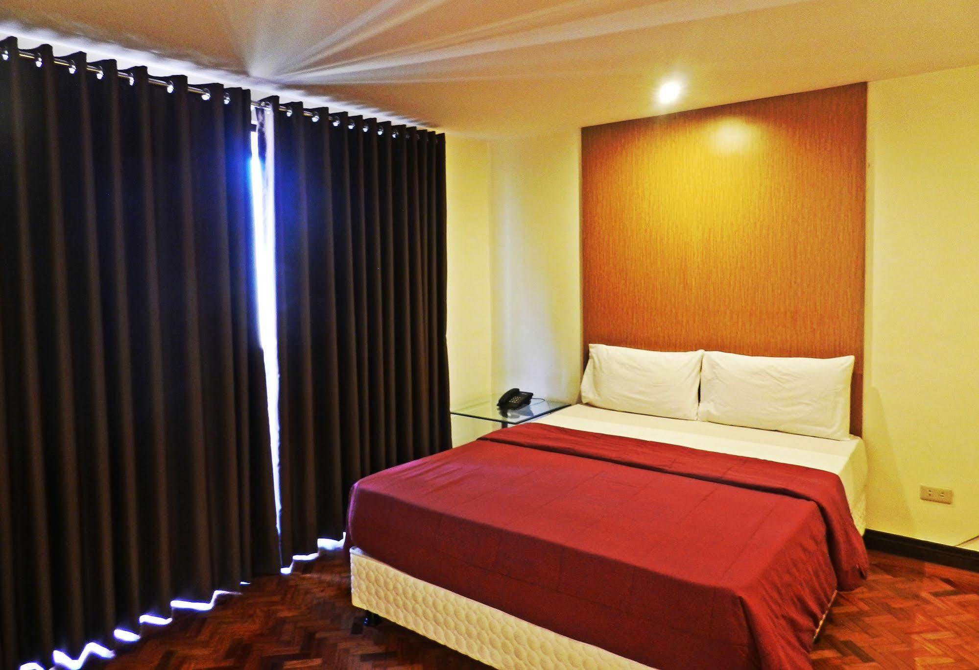 Salcedo Suites Макати Экстерьер фото
