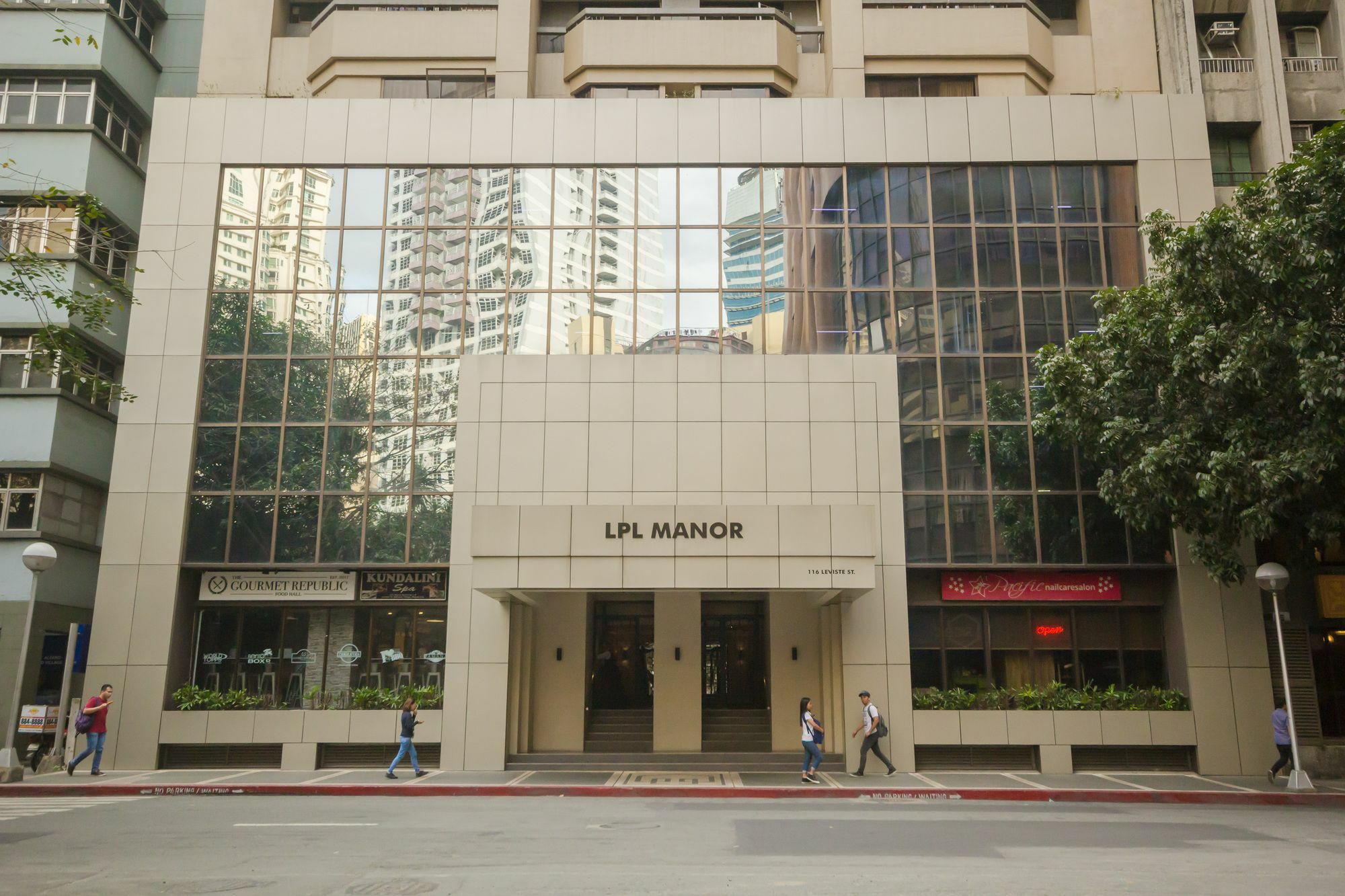 Salcedo Suites Макати Экстерьер фото